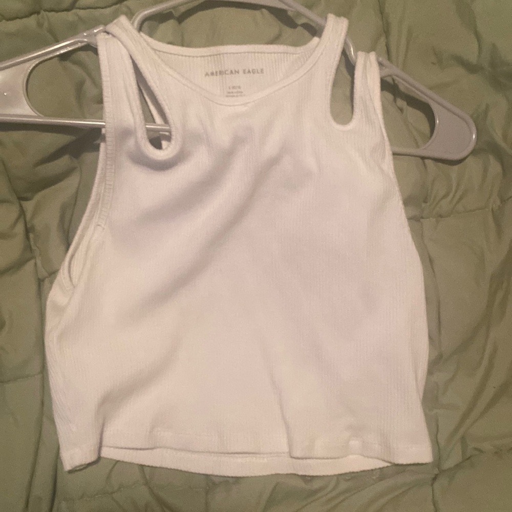 new never worn but without tags American eagle cropped tank top